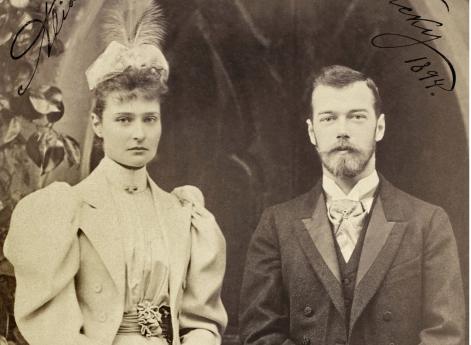 Цесаревич Николай Александрович и принцесса Аликс (буд. Александра Фёдоровна) в день помолвки. 8 апреля 1894 г.