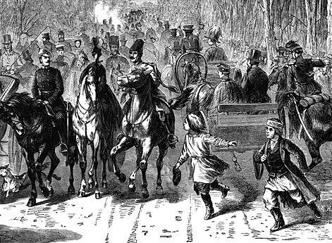 Гулянье 1 мая в Екатерингофе