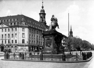 Очень грустно, что Ваша марбургская профессура все как-то не налаживается