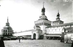 Среди студентов мало Иванов